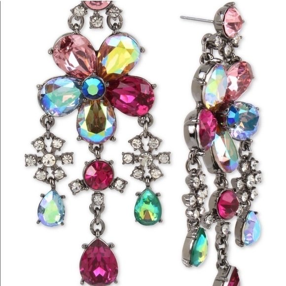 RARE NWT Betsey Johnson large Flower Earrings - Picture 1 of 4